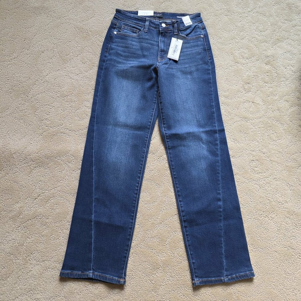 NWT Straight fit Judy Blue